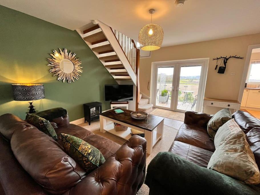 Blue Anchor House - Seaview, Hot Tub Apartments Екстер'єр фото